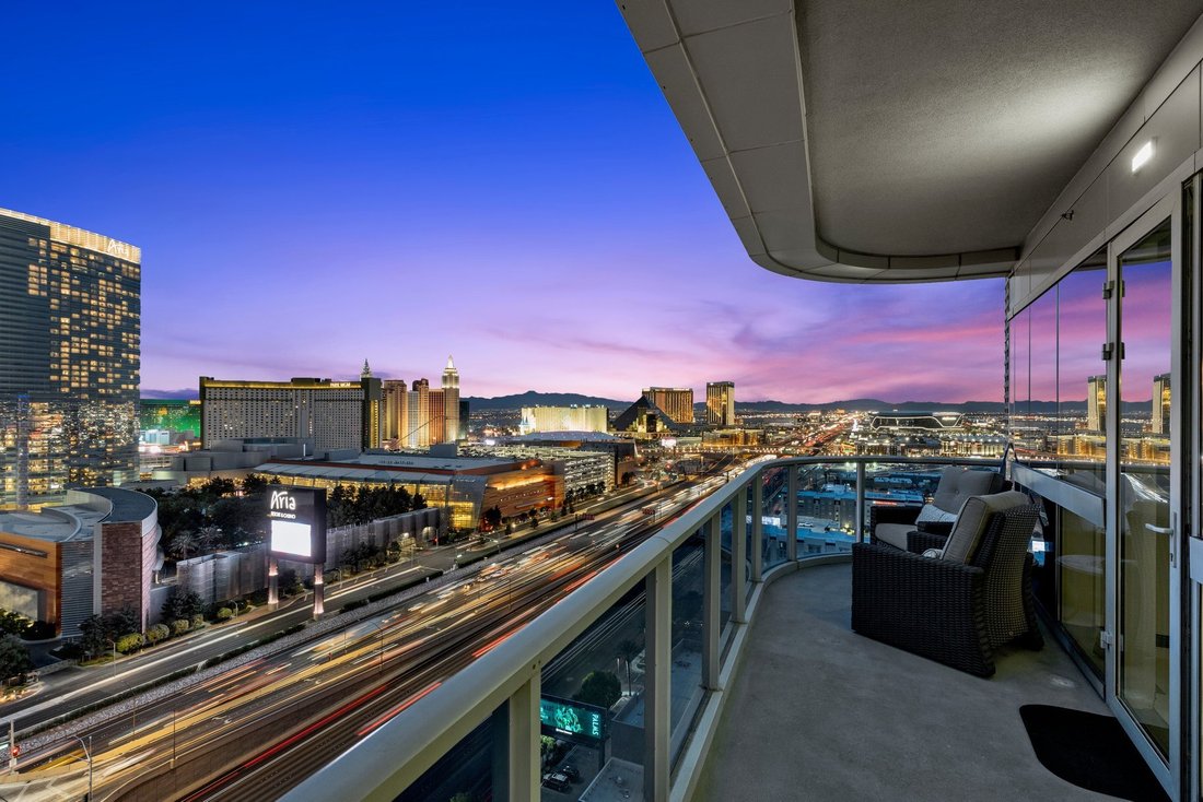 Condo in Las Vegas, Nevada, United States 3 - 18685411