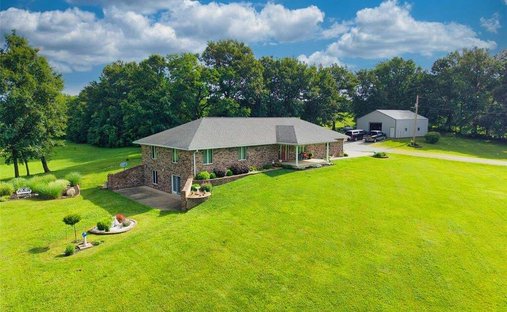 House in Huntsville, Missouri, United States 1