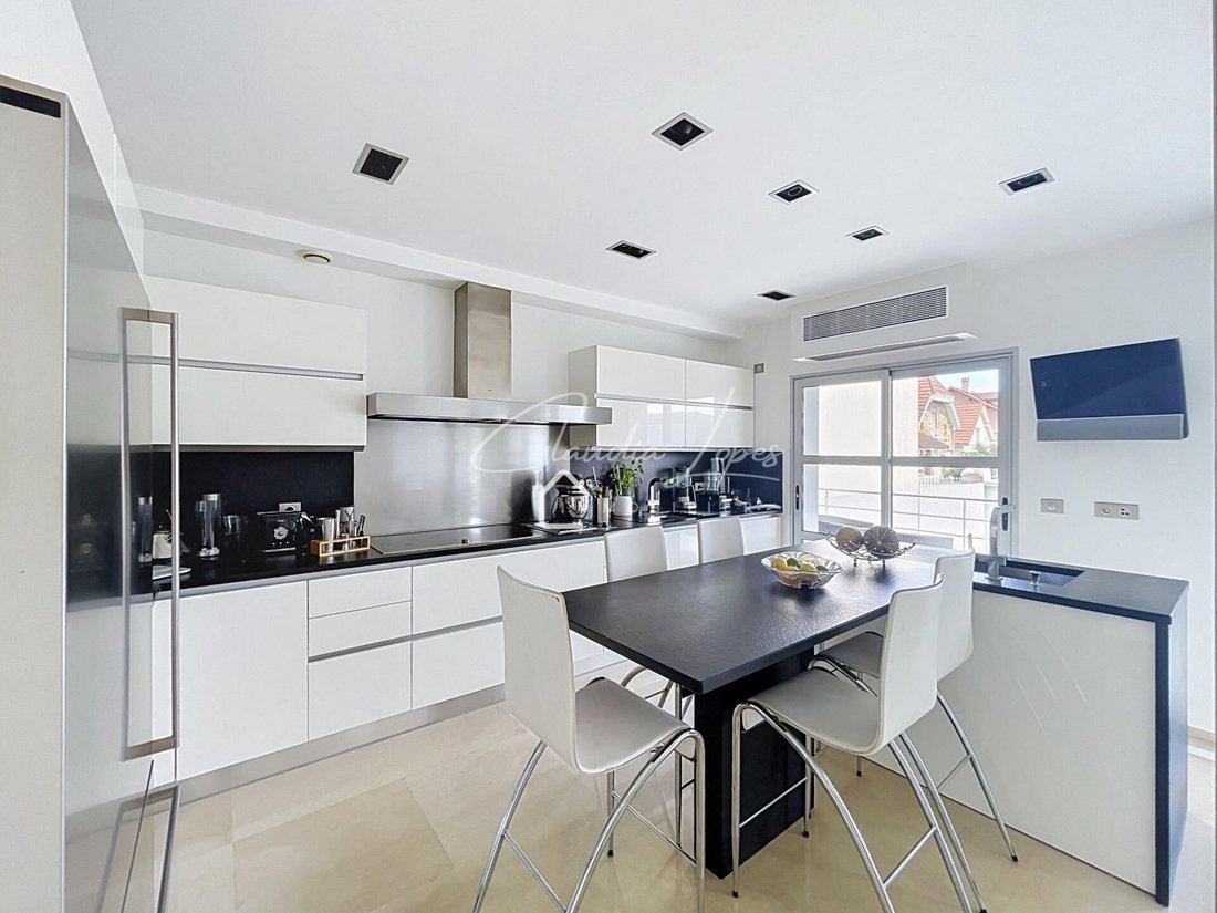 House in Centre Ville-Commerce, Enghien-les-Bains, France 5 - 18686261