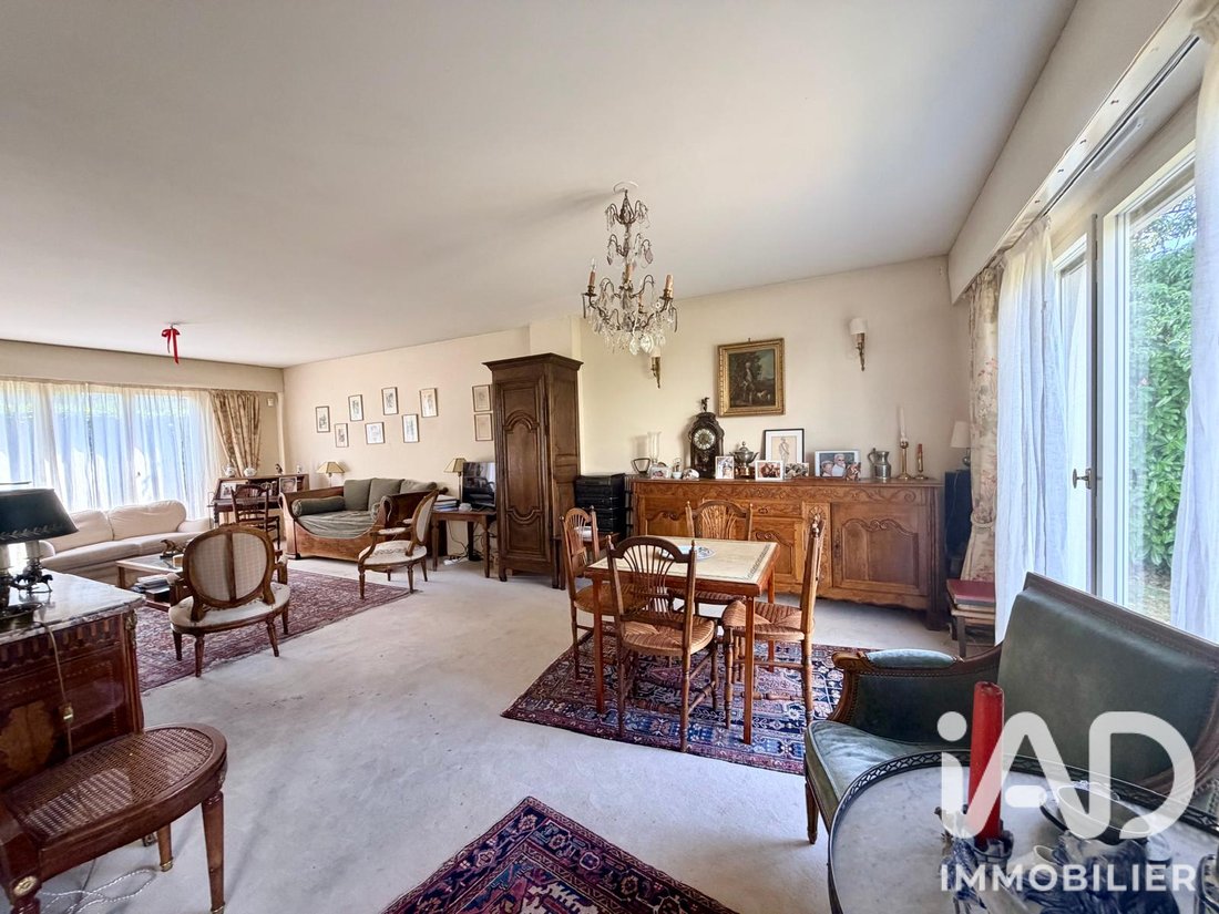 House in Mareil-Marly, Ile-de-France, France 3 - 18283399