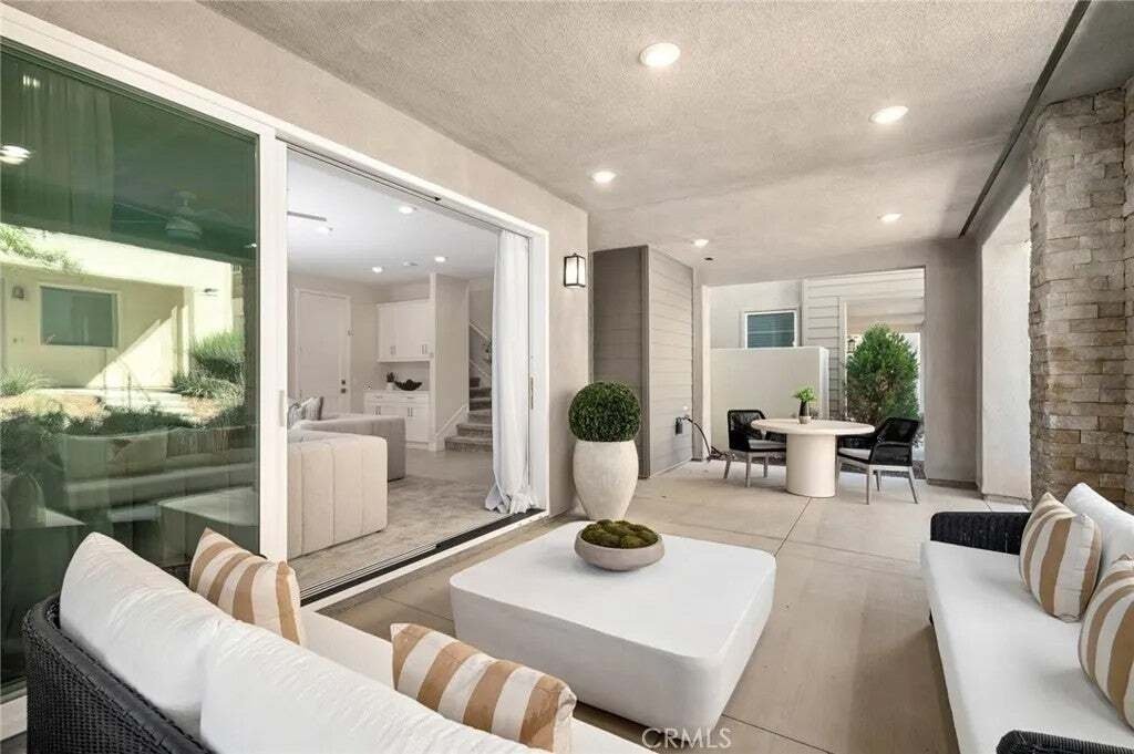 Condo in Irvine, California, United States 4 - 18685263