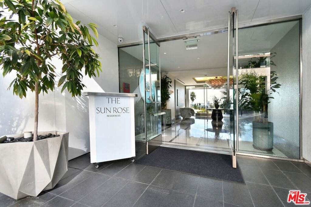 Condo in Los Angeles, California, United States 4 - 18685123