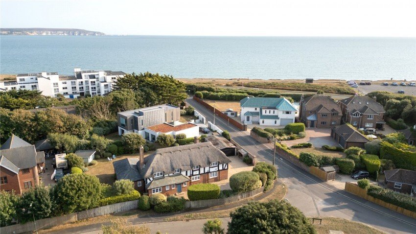 House in Milford on Sea, England 4 - 18372787