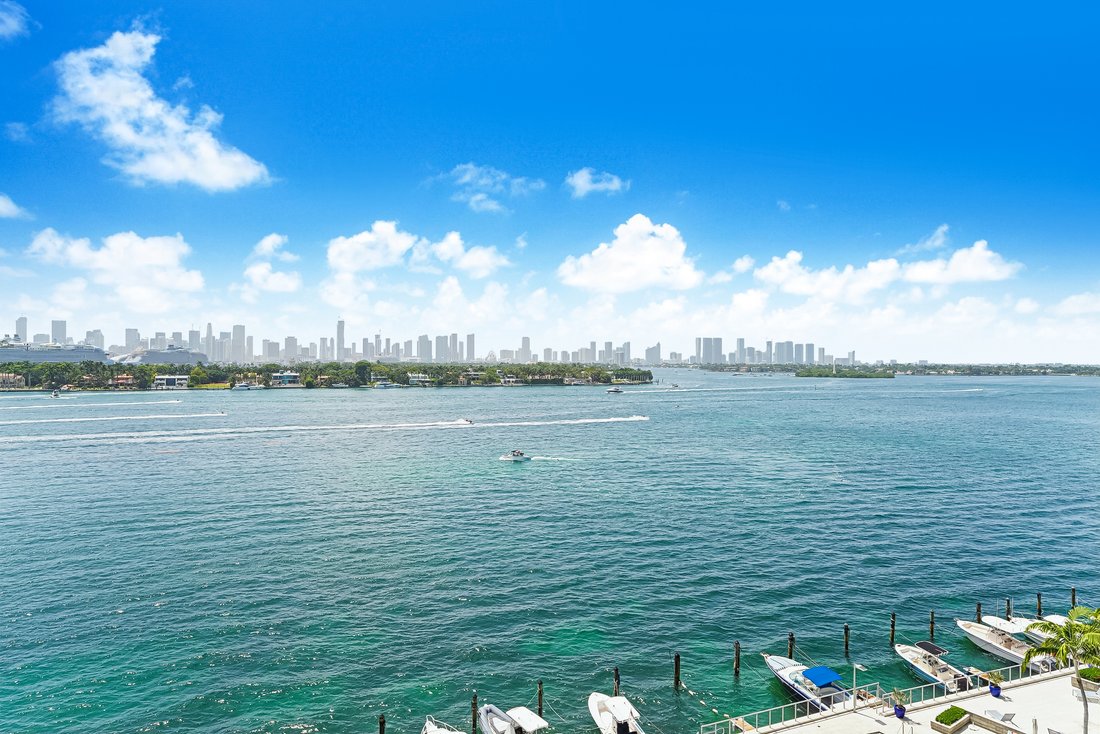 Condo in Miami Beach, Florida, United States 3 - 18685387