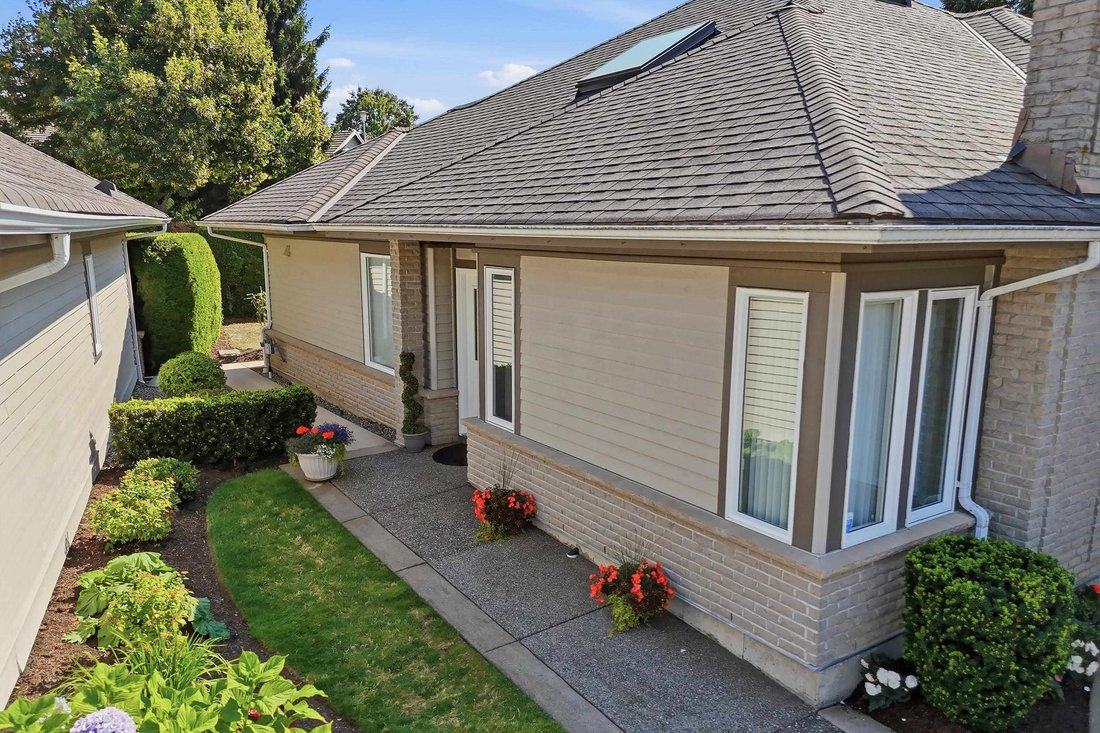Townhouse in Surrey, British Columbia, Canada 3 - 18685535