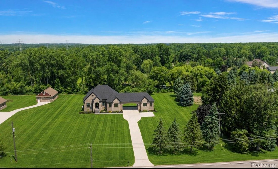 House in Washington, Michigan, United States 3 - 18685719