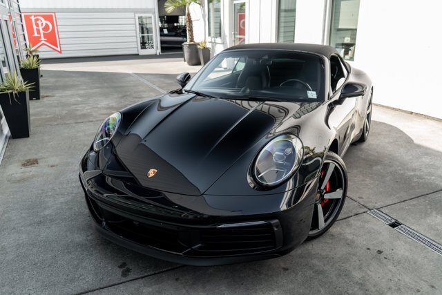 Cabriolet in Bellevue, WA, United States 3 - 18685905