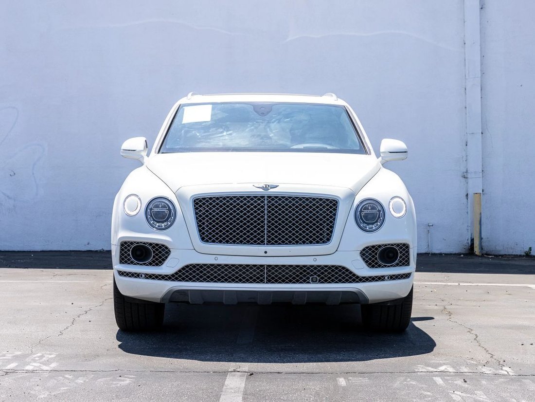 Suv in Azusa, CA, United States 3 - 18686072