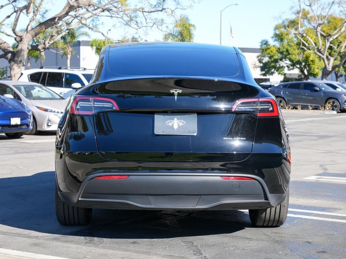 Suv in Costa Mesa, CA, United States 4 - 18685944