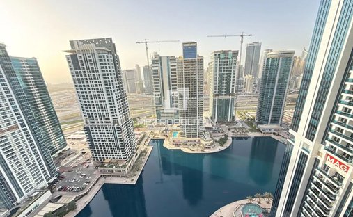 Apartamento en Jumeirah Lakes Towers, Dubái, Emiratos Árabes Unidos 1