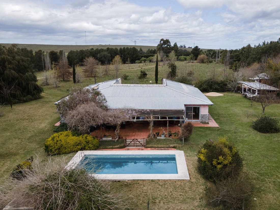 Farm Ranch in San Carlos, Maldonado Department, Uruguay 2 - 18685902