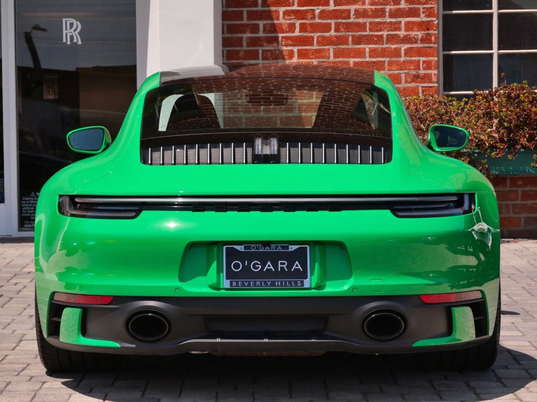 Coupe in Beverly Hills, CA, United States 5 - 18685884