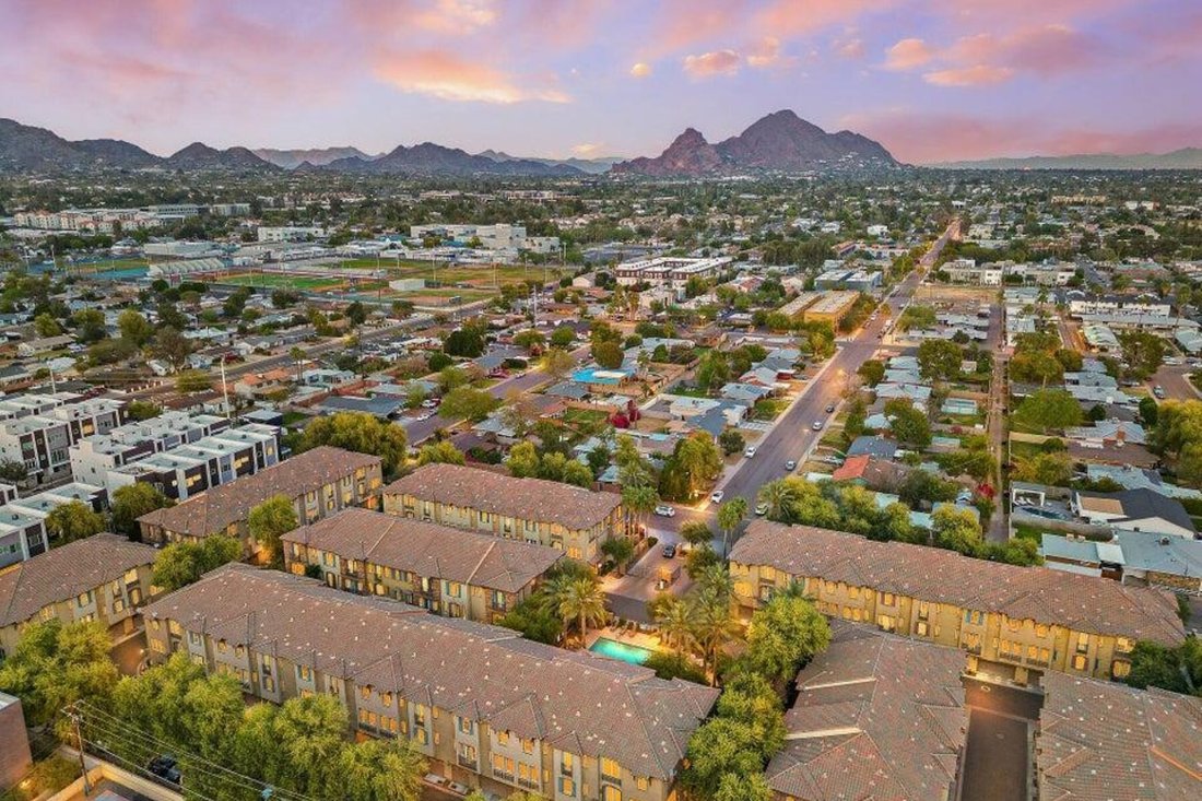 Townhouse in Phoenix, Arizona, United States 1 - 18686218