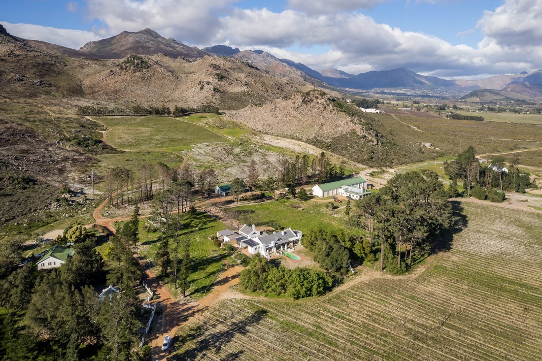 Farm Ranch in Stellenbosch, Western Cape, South Africa 1 - 18686203