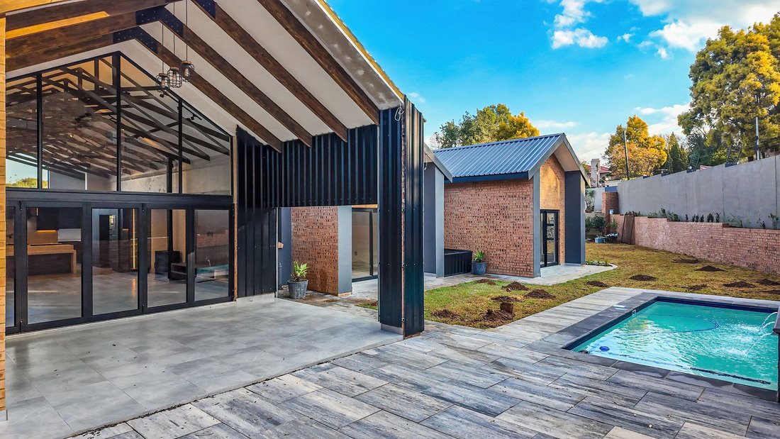 House in Inanda, Chislehurston, Gauteng 3 - 18686194