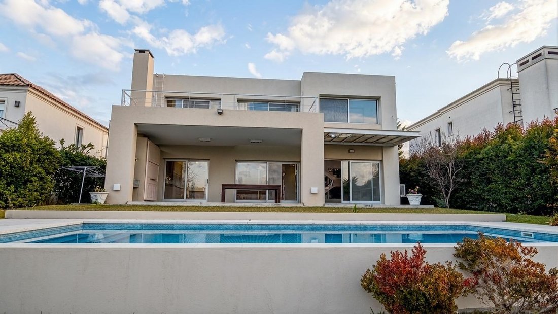 House in Tigre, Buenos Aires Province, Argentina 2 - 18686213