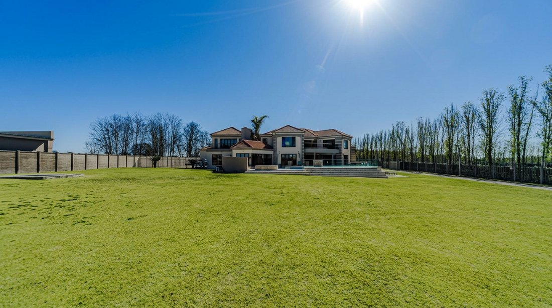 Estate in Kai !Garib Local Municipality, Northern Cape, South Africa 1 - 18686209