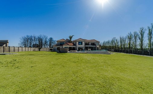 Estate in Kai !Garib Local Municipality, Northern Cape, South Africa 1