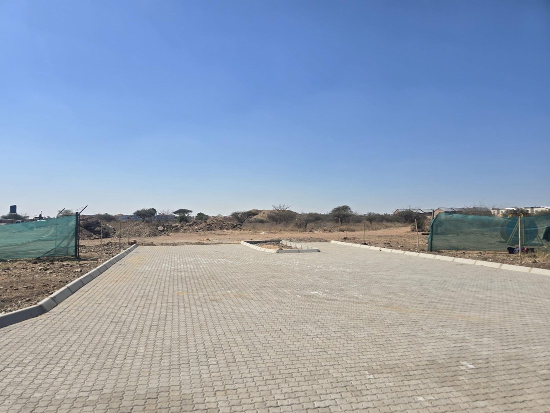 Land in Seshego-A, Limpopo, South Africa 4 - 18686208