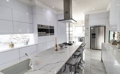 Maison en Crowthorne AH, Gauteng, Afrique du Sud 1