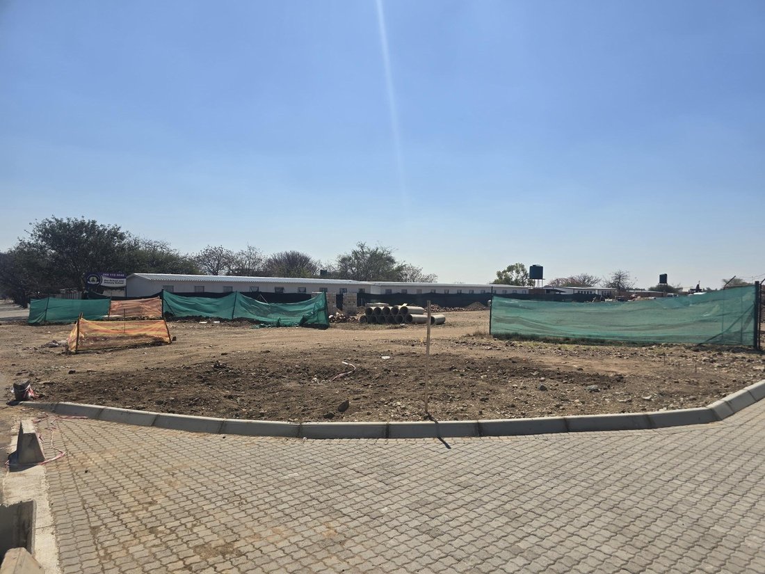 Land in Seshego-A, Limpopo, South Africa 3 - 18686208