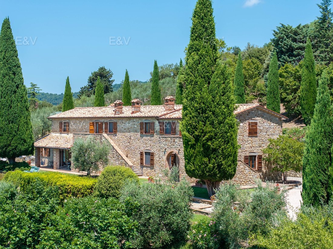 Country House in Tuoro sul Trasimeno, Umbria, Italy 2 - 18686365