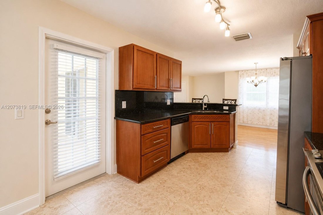 Condo in Miami, Florida, United States 3 - 18691070