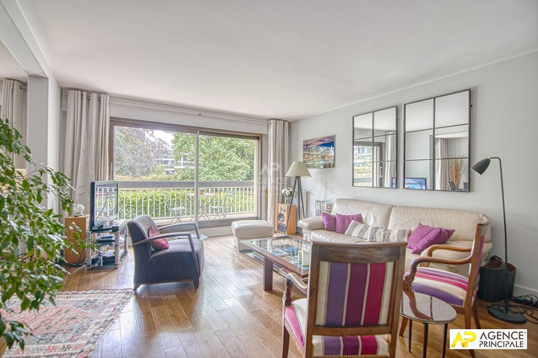 Apartment in Domaine National du Château, Versailles, France 1 - 18690003