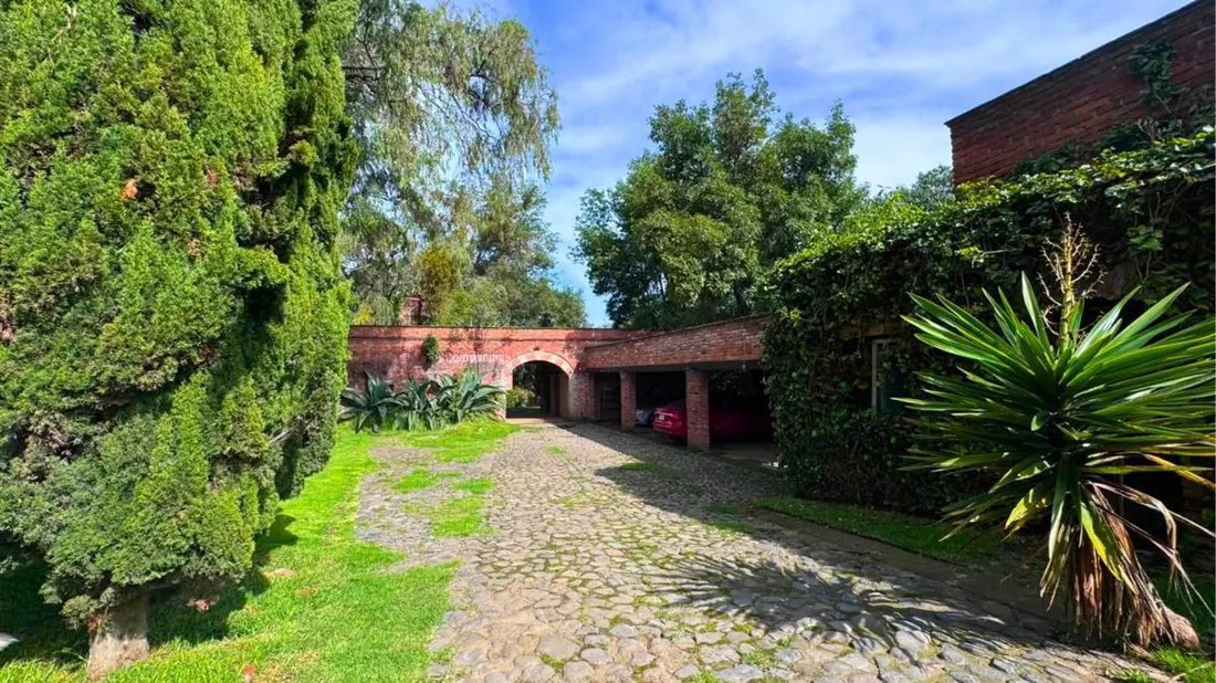 Land in Mexico City, Mexico 3 - 18688548