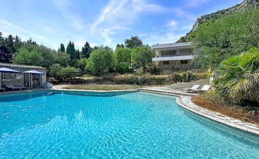 Villa a Plan di Noves, Venza, Francia 1