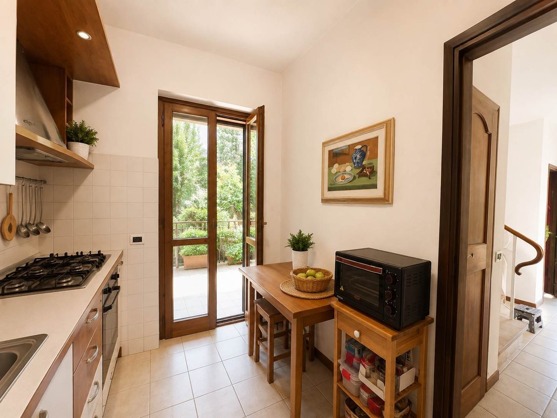 House in Vittoria Apuana, Forte dei Marmi, Tuscany 5 - 18691046