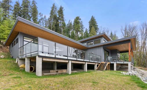 House in Gibsons, British Columbia, Canada 1