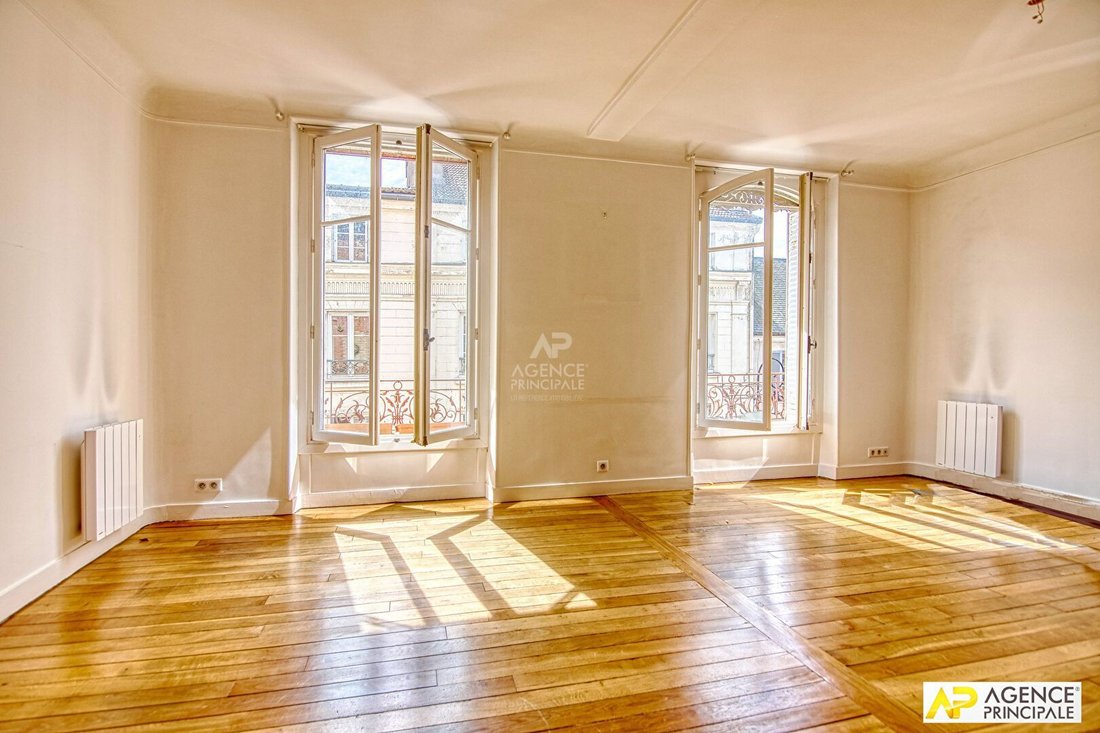 Appartement à Domaine National du Château, Versailles, France 1 - 18689904
