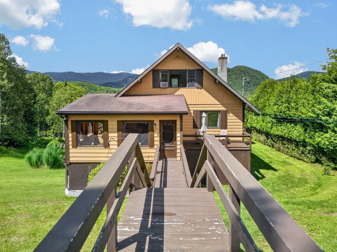 House in Lac-Supérieur, Quebec, Canada 5 - 18691135