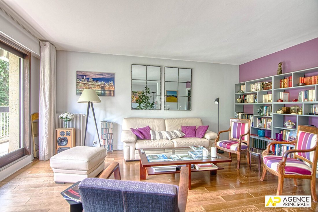 Apartment in Domaine National du Château, Versailles, France 4 - 18690003