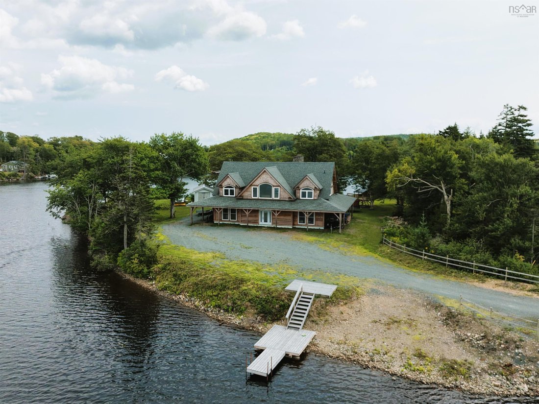 House in Londonderry, Nova Scotia, Canada 3 - 18687682