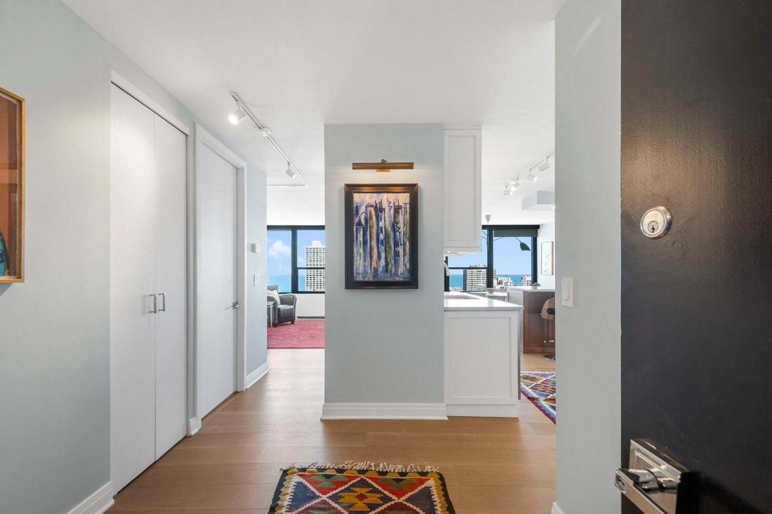 Condo in Chicago, Illinois, United States 2 - 18690482