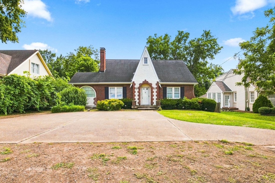House in Forest Hills, Tennessee, United States 2 - 18690258