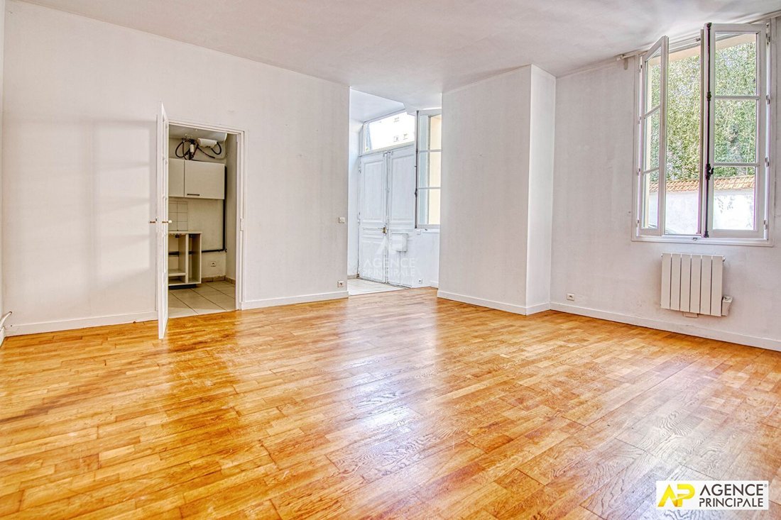 Apartment in Domaine National du Château, Versailles, France 1 - 18690058