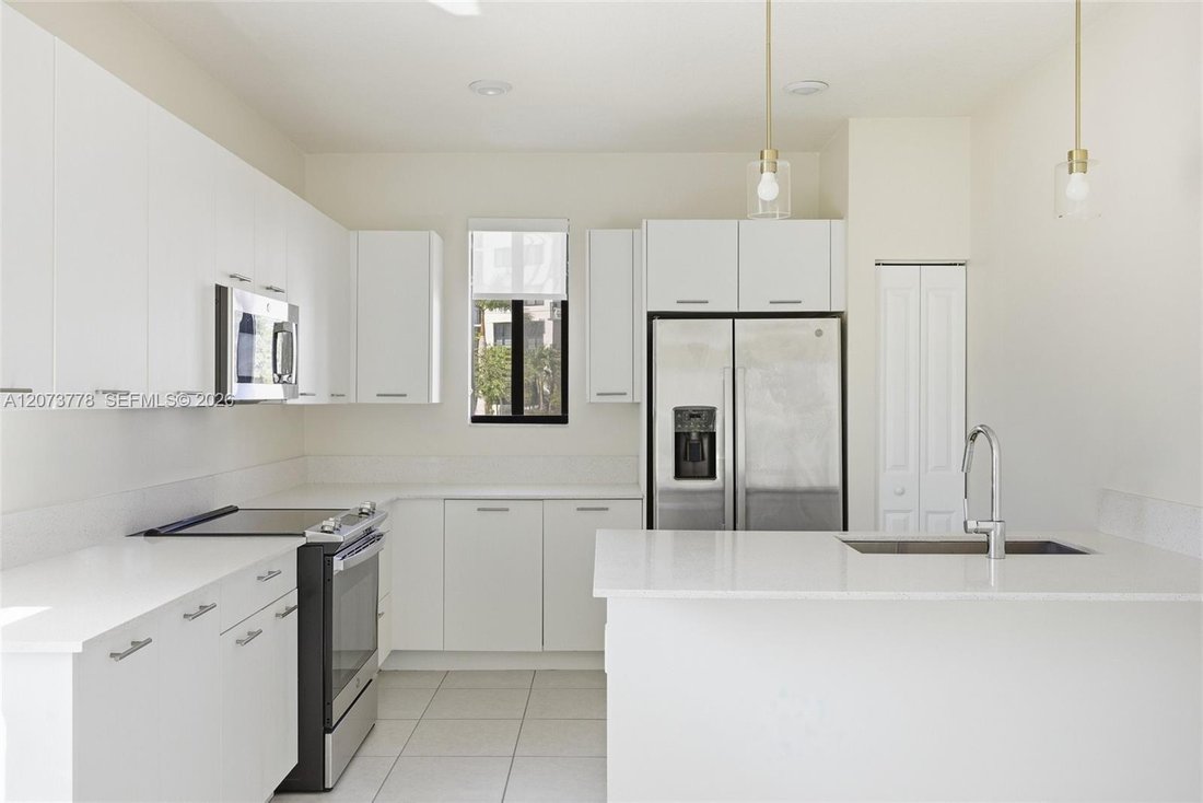 House in Miami Springs, Florida, United States 3 - 18691064