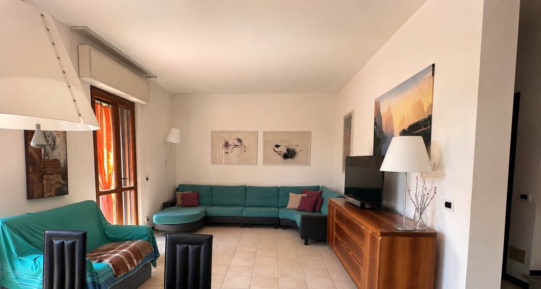 House in Vittoria Apuana, Forte dei Marmi, Tuscany 3 - 18691046