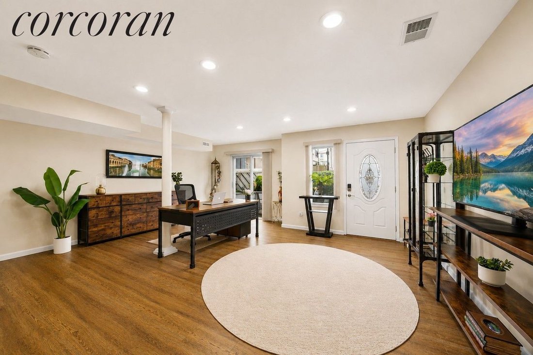 Condo in New York, New York, United States 2 - 18690975