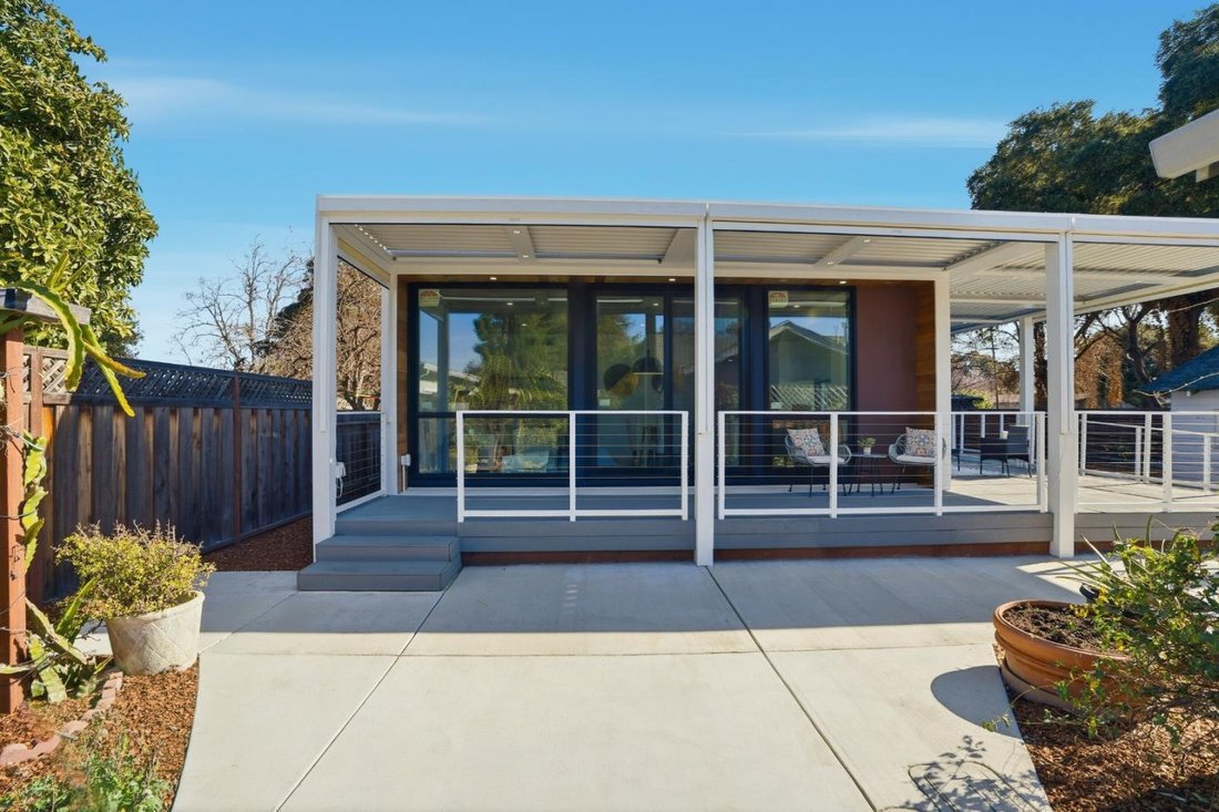 House in East Palo Alto, California, United States 2 - 18689706