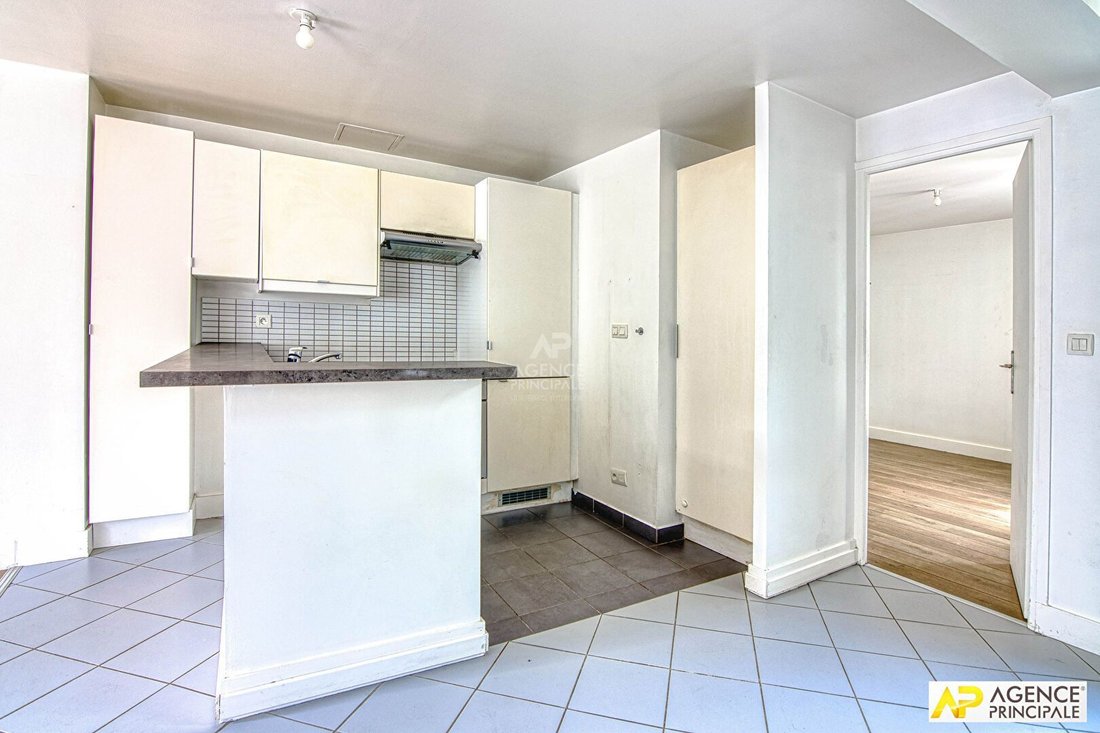Apartment in Domaine National du Château, Versailles, France 3 - 18690153