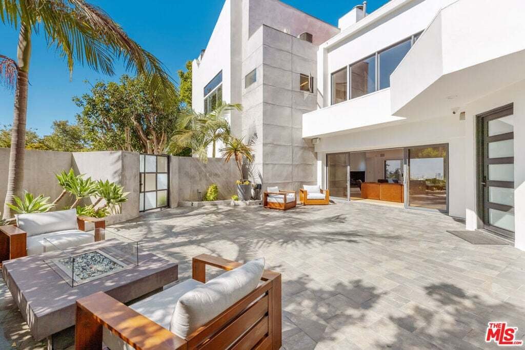 House in Beverly Hills, California, United States 3 - 18689785