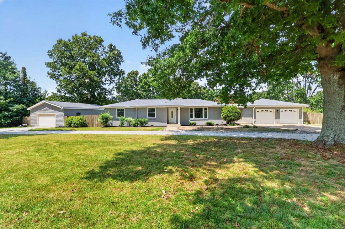 House in Bon Aqua, Tennessee, United States 1 - 18690325