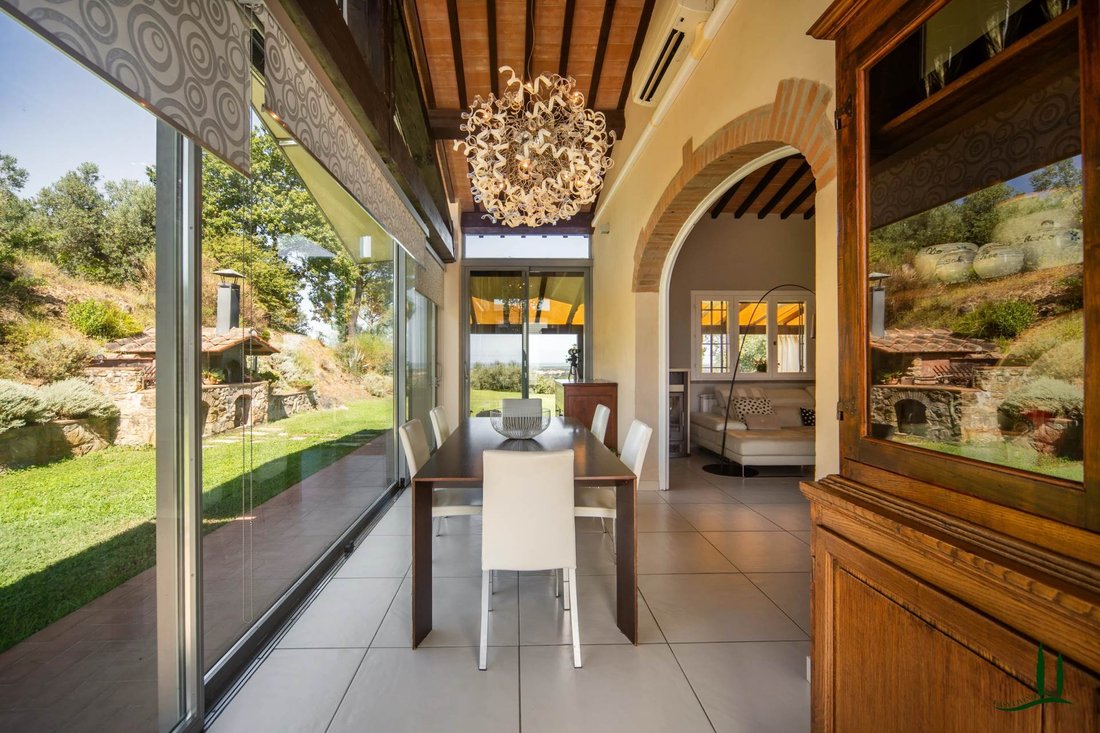Villa in San Vincenzo, Tuscany, Italy 1 - 18591081