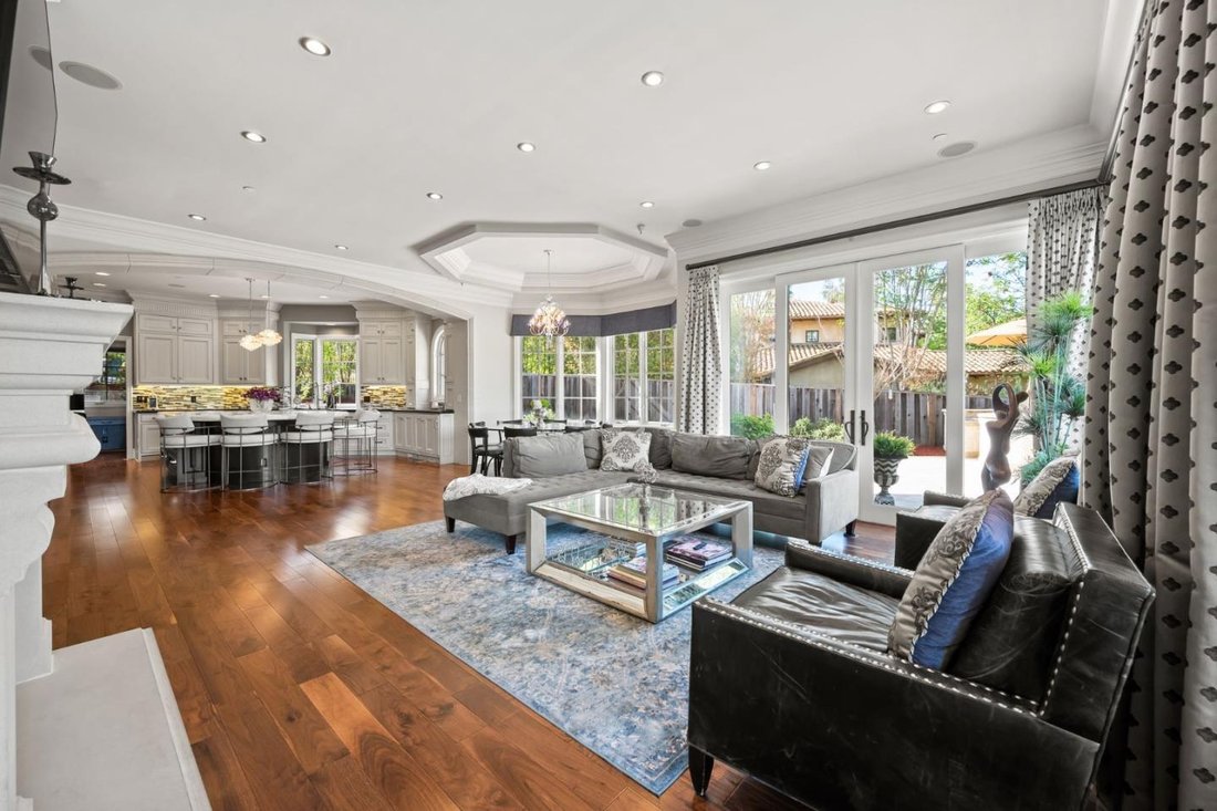 House in Los Gatos, California, United States 4 - 18689726
