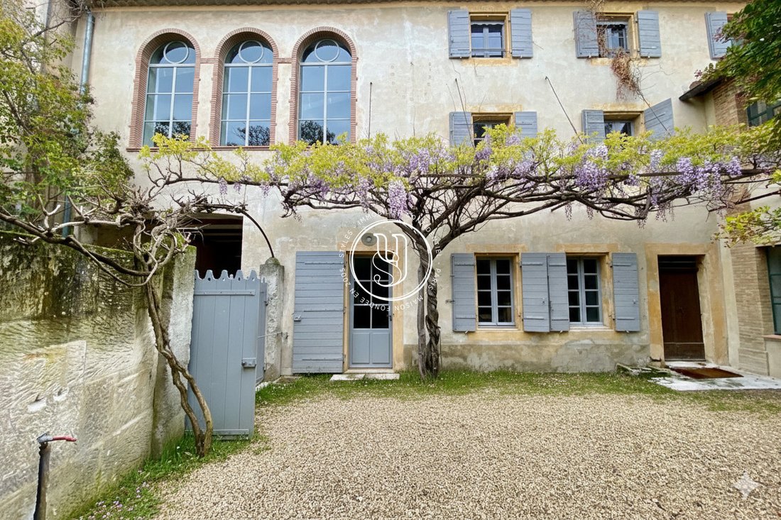 Villa in Saint-Rémy-de-Provence, Provence-Alpes-Côte d'Azur, France 1 - 18688265