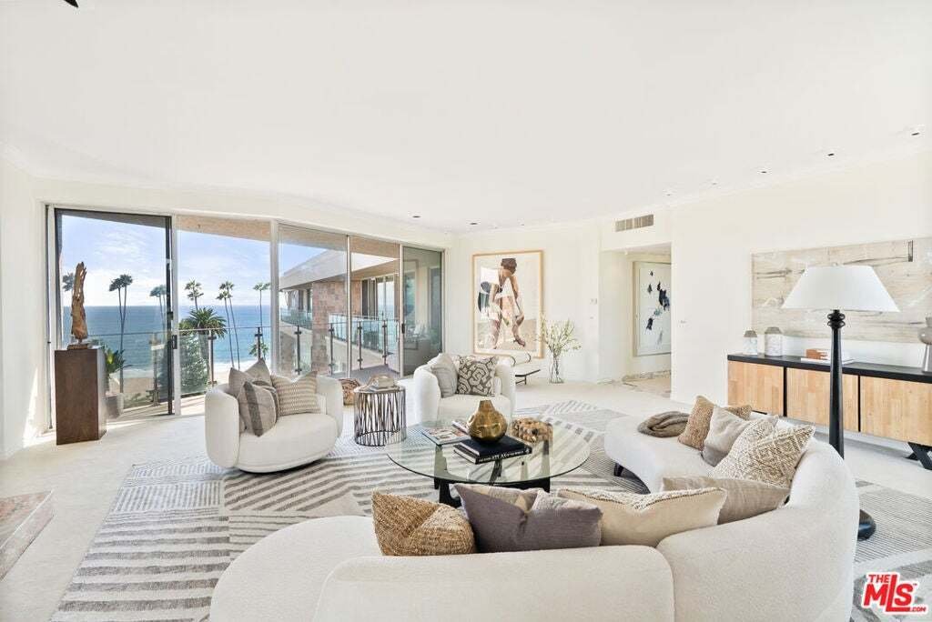 Condo in Santa Monica, California, United States 5 - 18687406